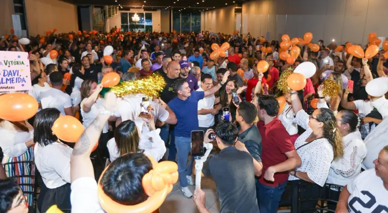 David Almeida reúne mais de 500 lideranças e apresenta novidades