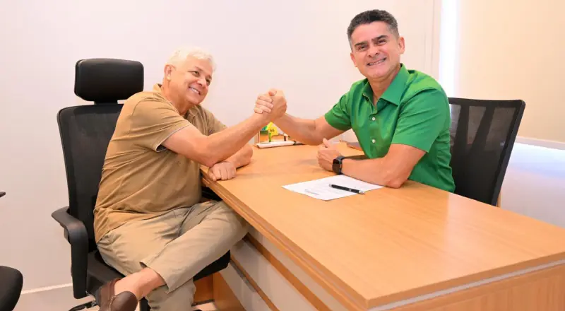 Prefeito David Almeida anuncia 3º megafeirão para gerar empregos