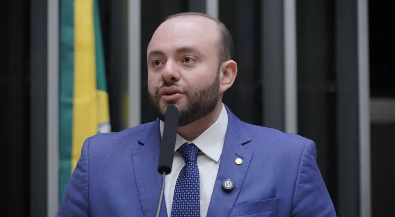 Deputado Fausto Jr. apresenta projeto para reintegração no Simples Nacional