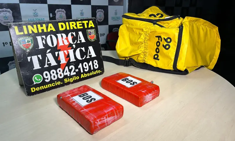 Força Tática apreende dois tabletes de cocaína em Manaus