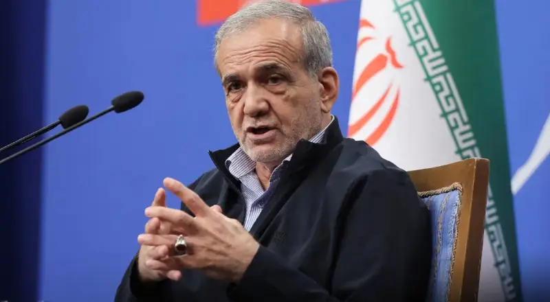 Presidente do Irã acusa EUA de romper cessar-fogo no Golfo