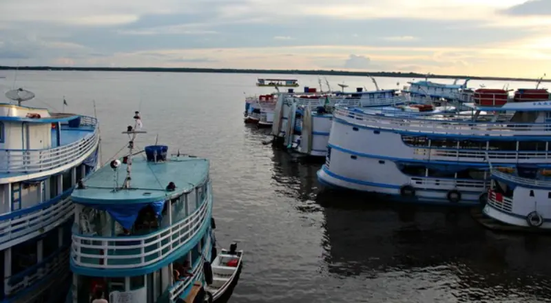 Viajar virou luxo: Impacto dos preços no transporte fluvial Amazonas