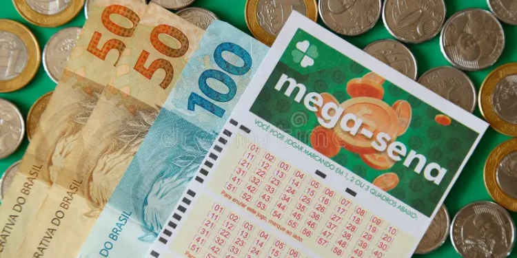 Mega-Sena acumula e prêmio principal chega a R$ 16 milhões agora