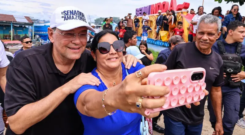 Eduardo Braga lidera pesquisa Census e cresce no Amazonas