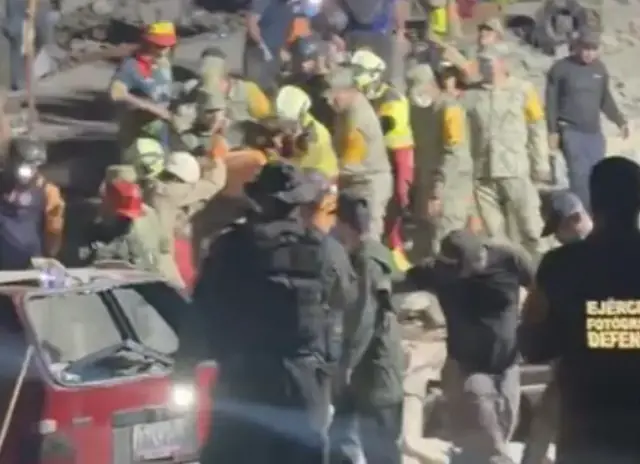 Emocionante: criança sobrevive a terremoto e busca sua mãe