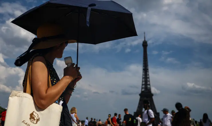 Onda de calor faz vítimas na França e ameaça segurança nacional