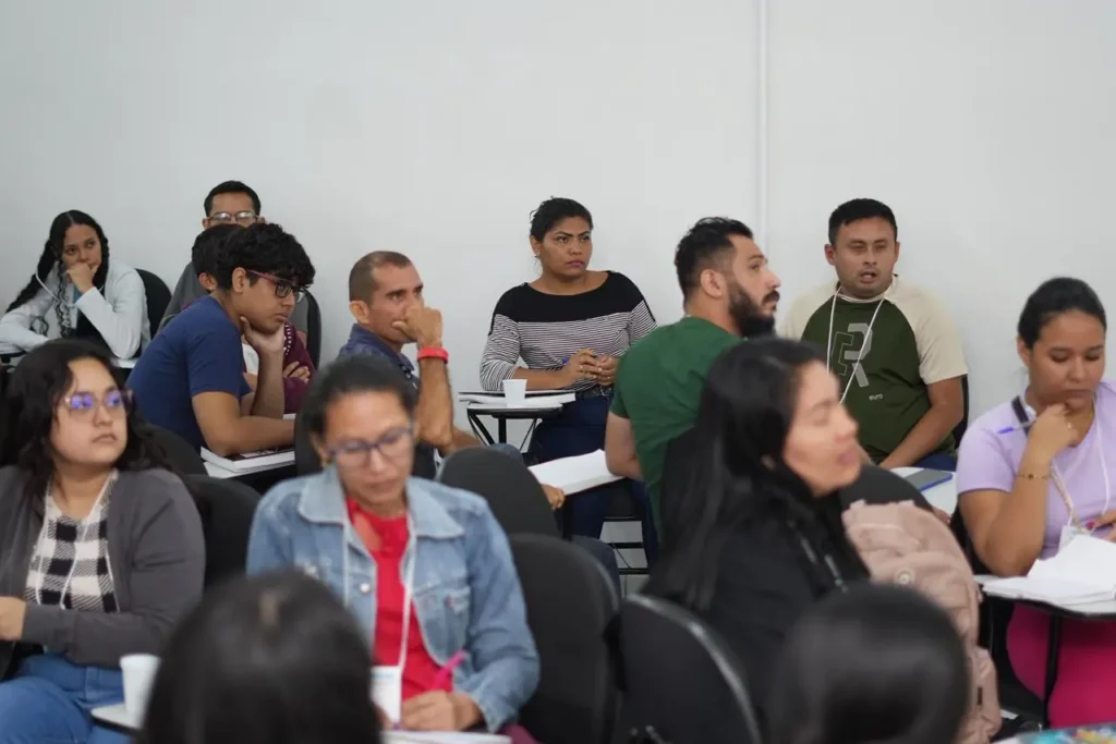 Trilha da Tecnologia: Capacitação gratuita em IA e web dev