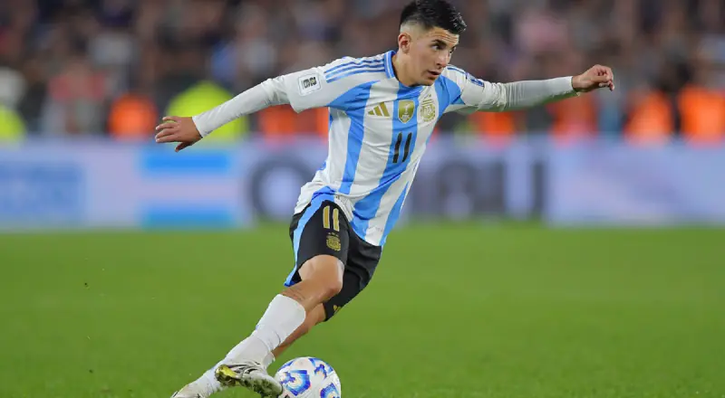 Flamengo avança nas negociações para trazer Thiago Almada