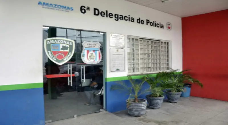 Homem é preso com armas artesanais e materiais clandestinos