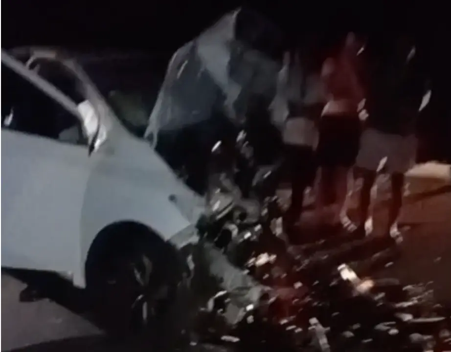 Tragédia na estrada: homem preso em ferragens e feridos graves