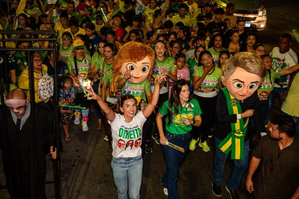 Débora Menezes reúne mais de 3 mil pessoas em grande festa na zona Norte