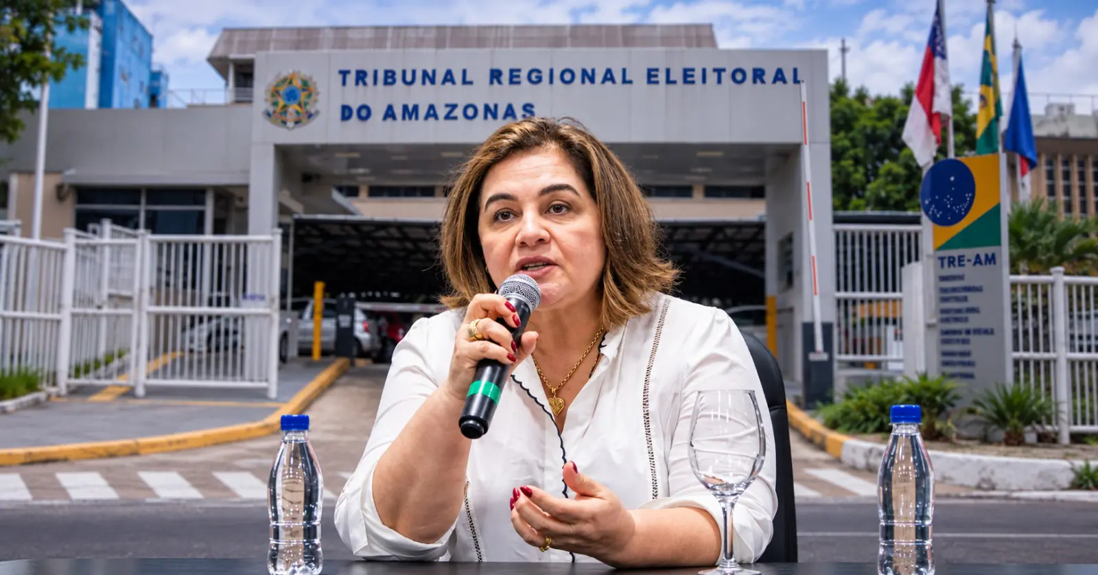 Justiça concede direitos de resposta a David Almeida em eleição