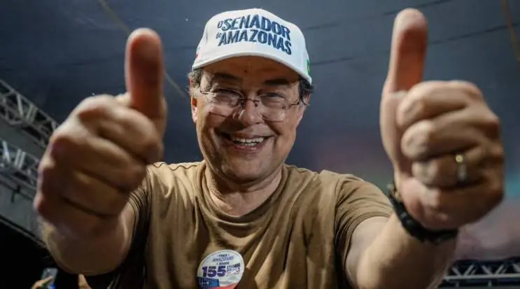 Eduardo Braga dispara e chega a 50% na corrida ao Senado