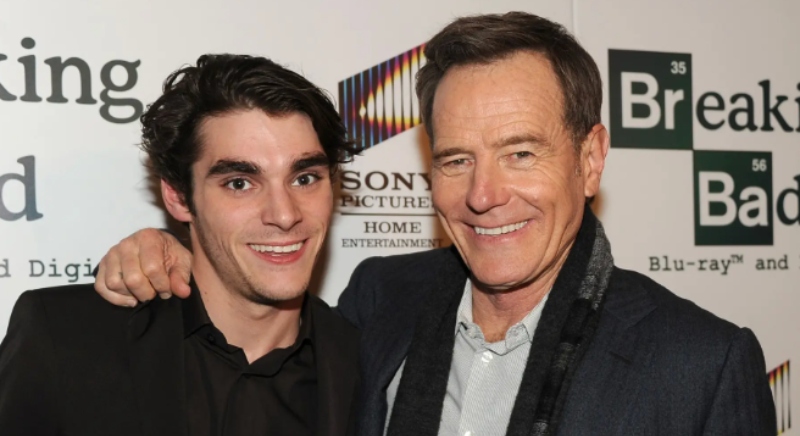 Bryan Cranston lamenta morte de RJ Mitte e aborda saúde mental