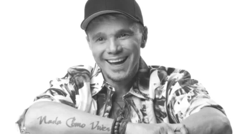 Morre Netinho, ícone da Axé Music, e sua legado inesquecível