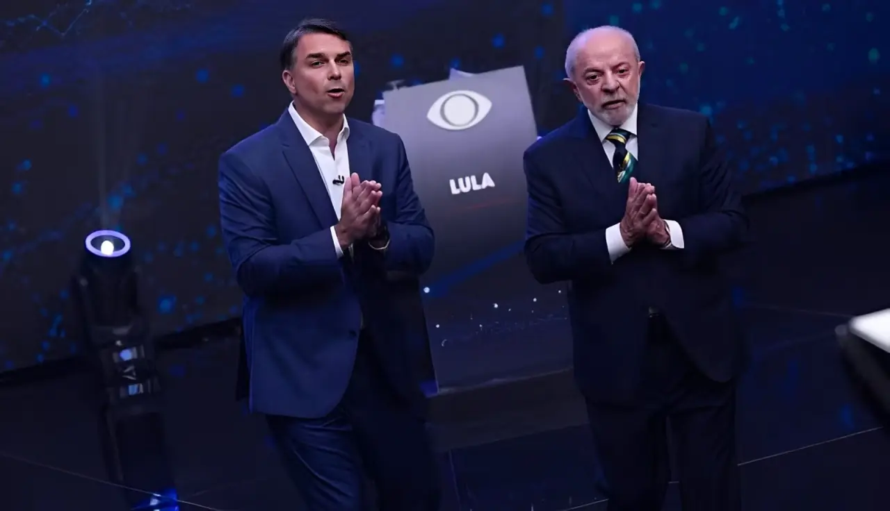 Flávio Bolsonaro expõe áudio de Vorcaro e defende Lula com clareza